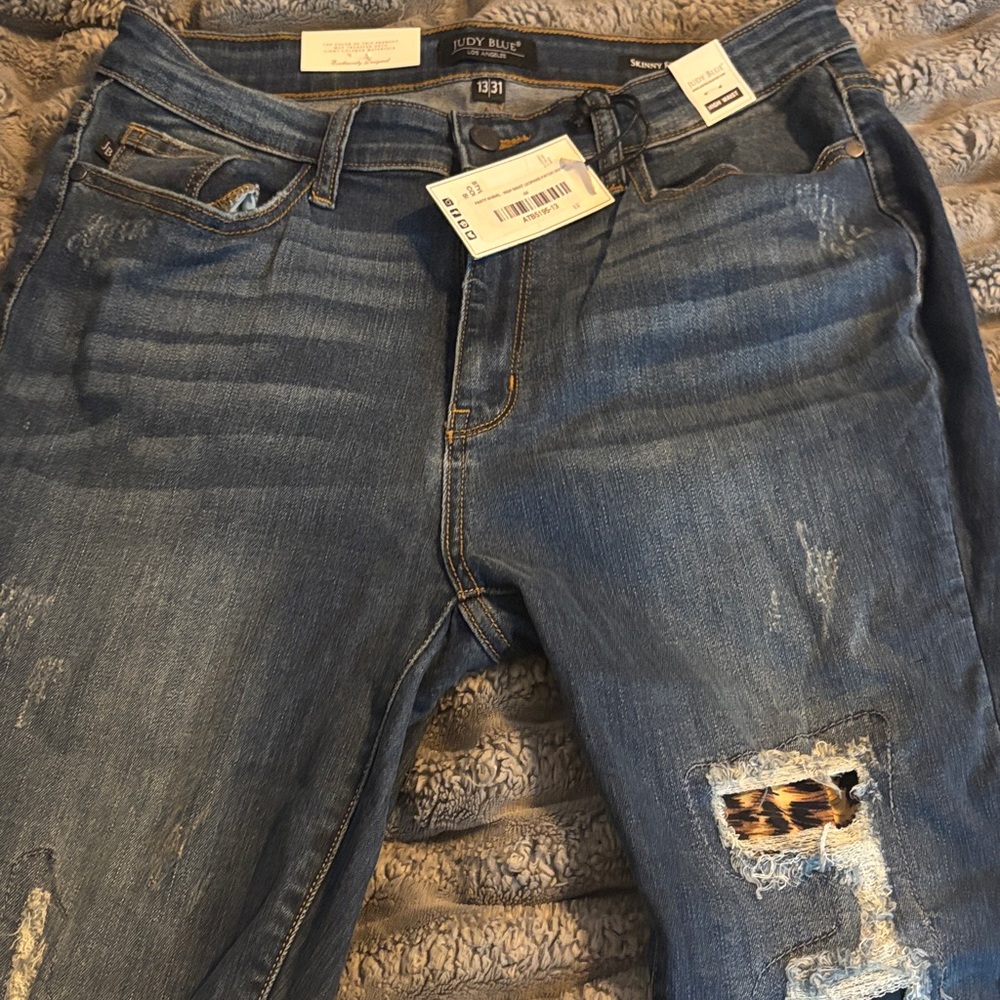 Judy Blue Women's Distressed Mid Wash Jeans - Blue